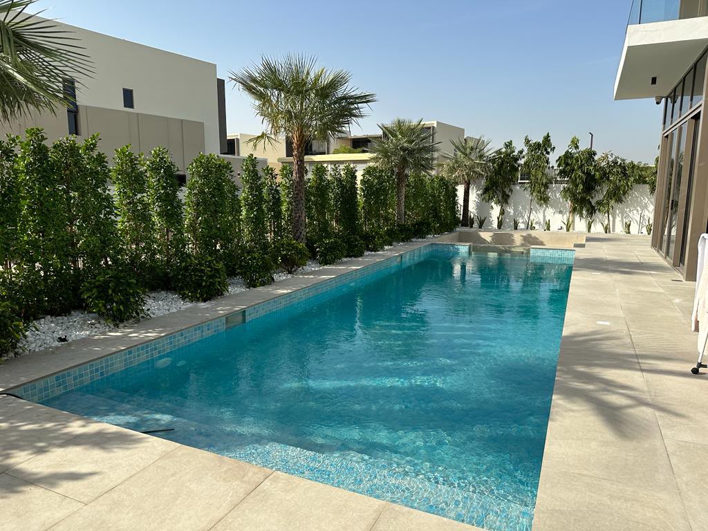 Weekly pool maintenance Dubai